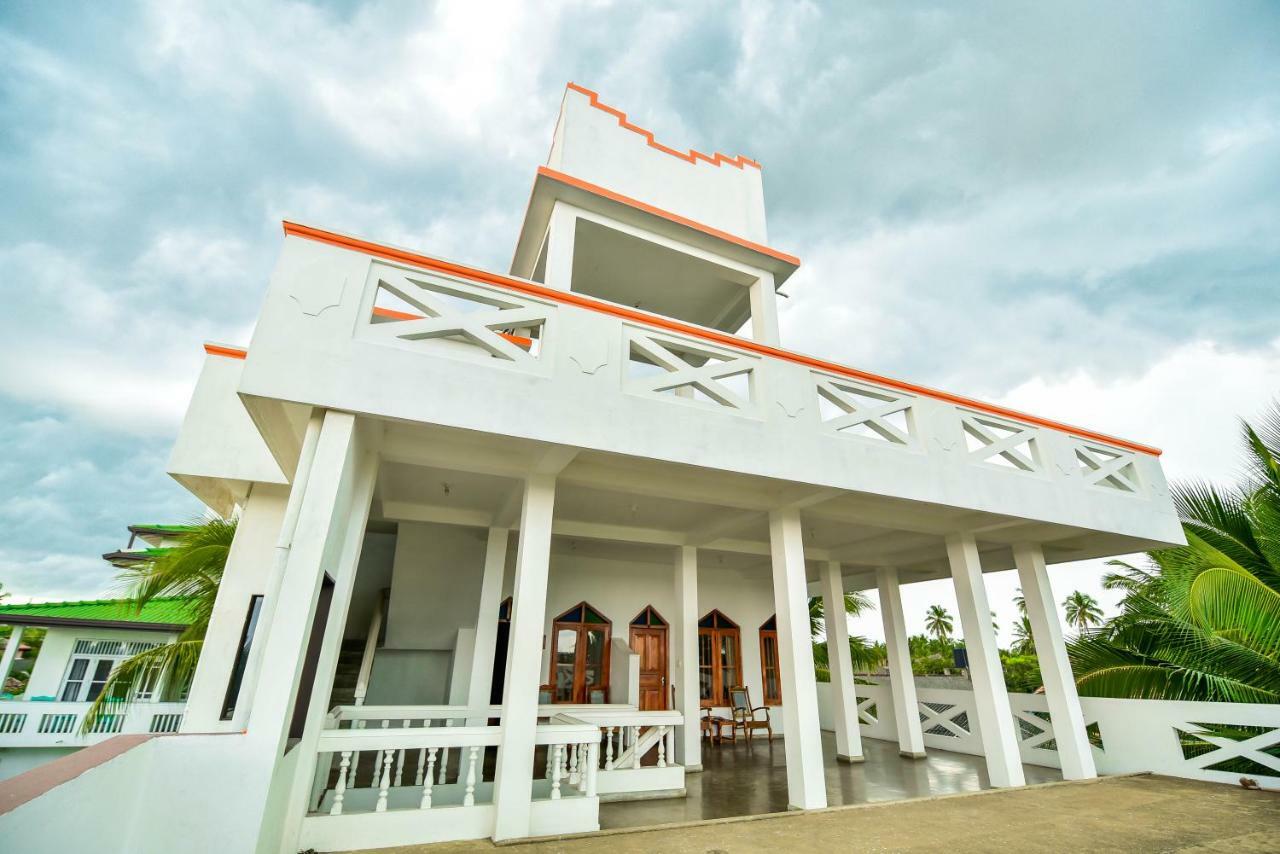 International Beach Hotel & Restaurant Hikkaduwa Exterior foto