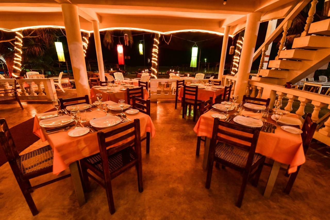 International Beach Hotel & Restaurant Hikkaduwa Exterior foto